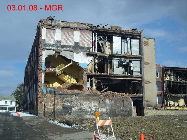 demolace_05.jpg