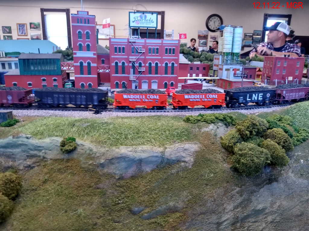 Hudson Model Railroader December 22