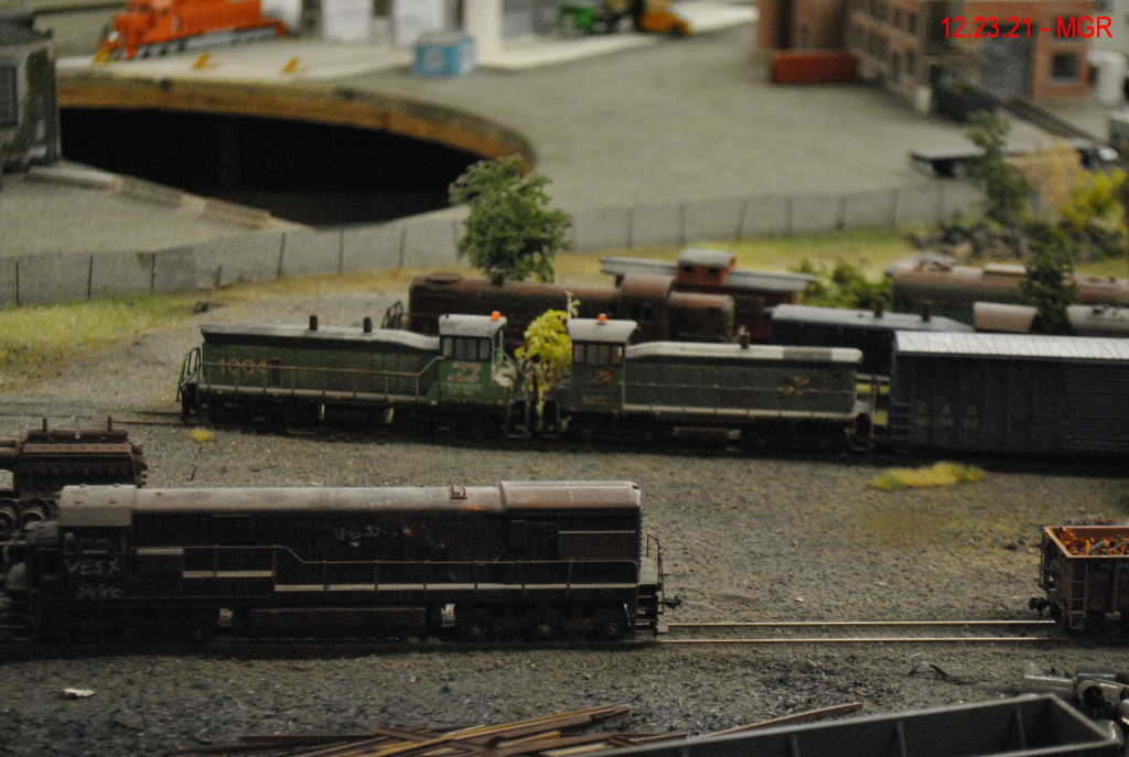 Hudson Model Railroaders 12.23.21 / Read Your Camera Manual 