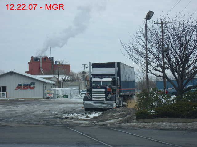 Black Peterbilt