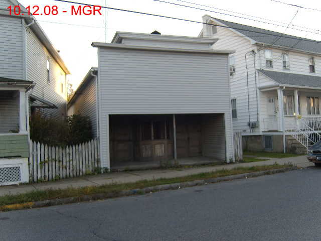 Theater, Miners Mills