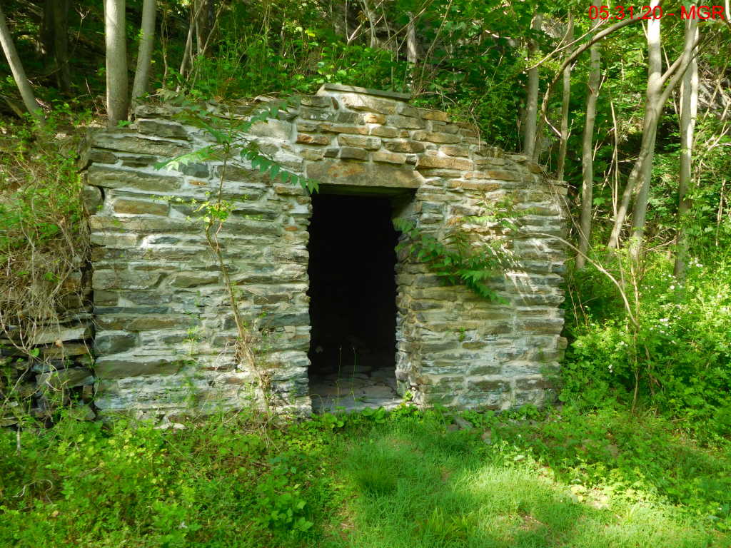 Canal / DL Trail from Weissport toward  Bowmanstown