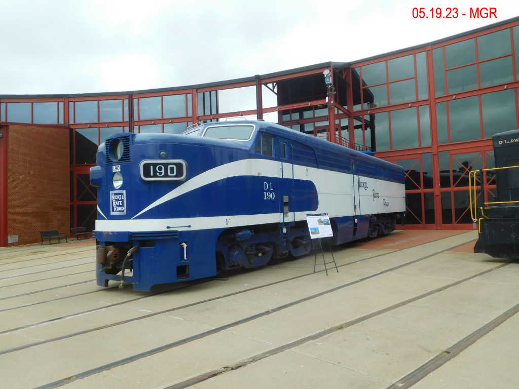 DL 190 At Steamtown