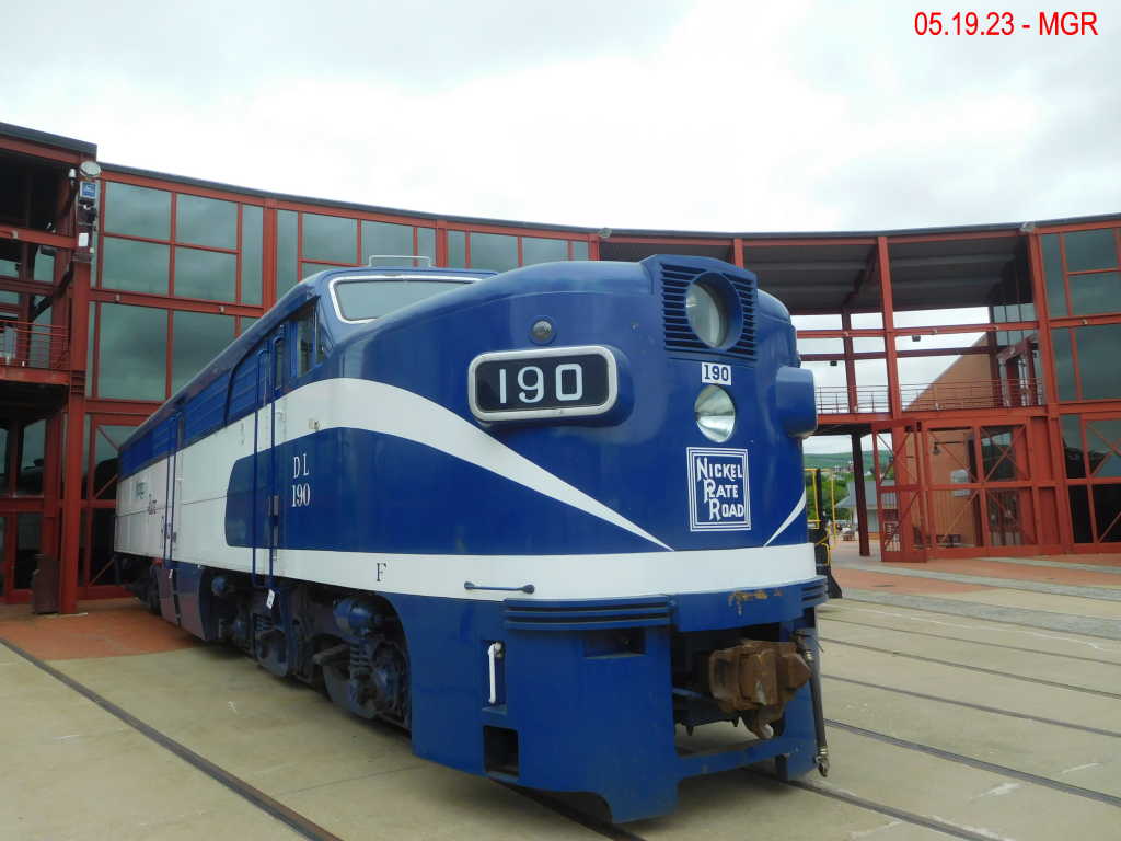 DL 190 At Steamtown