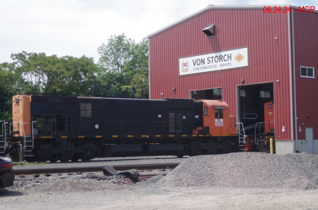 Ex Cartier Units At Von Storch Shops