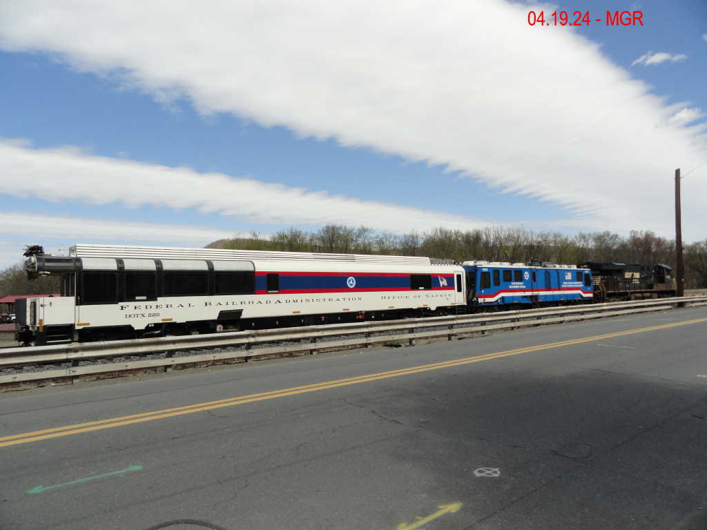 FRA Train in Pittston Junction 