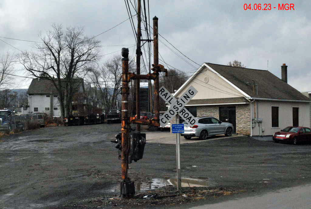 Old Crossing Signals, Scranton
