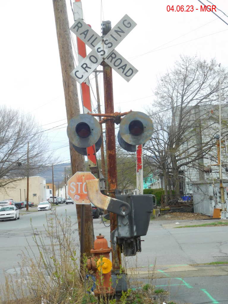 Old Crossing Signals, Scranton