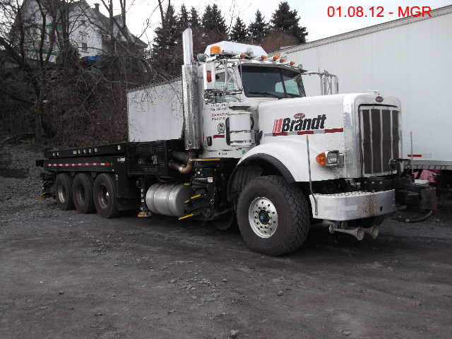 Peterbilt Road Railer at Taylor