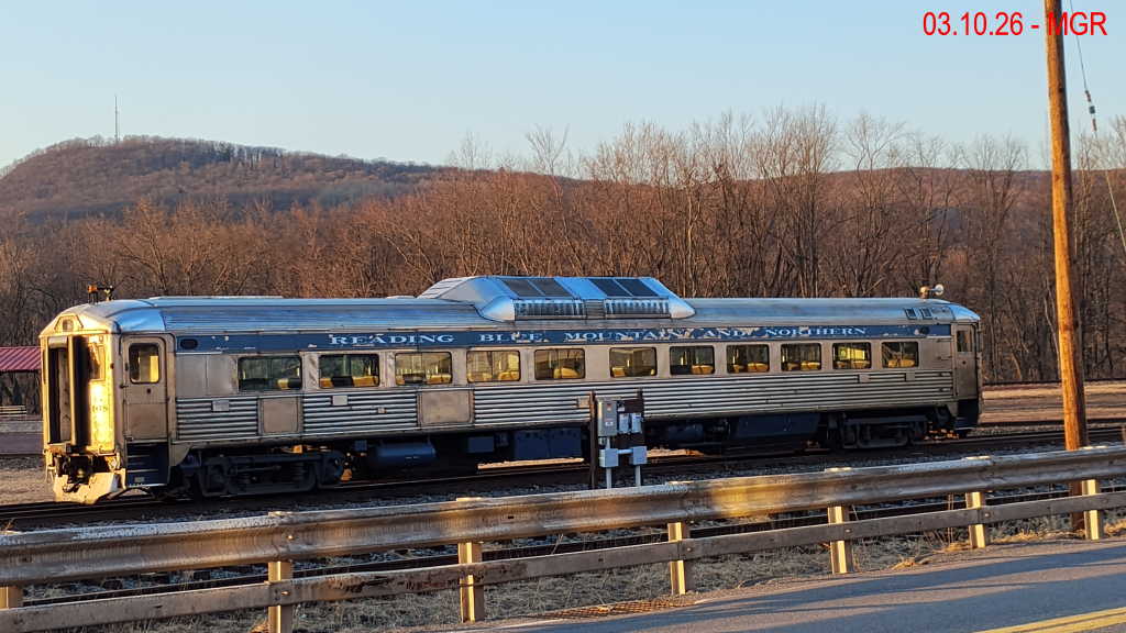 RDC at Pittston Junction