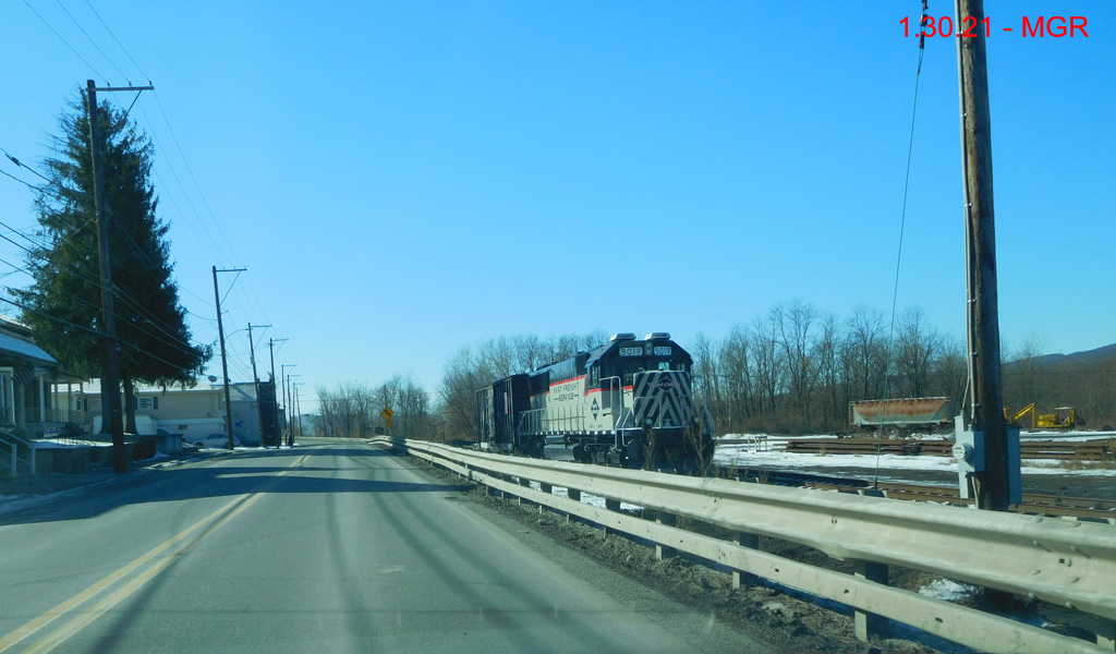 Reading and Northern SD50 at Pittston Junction