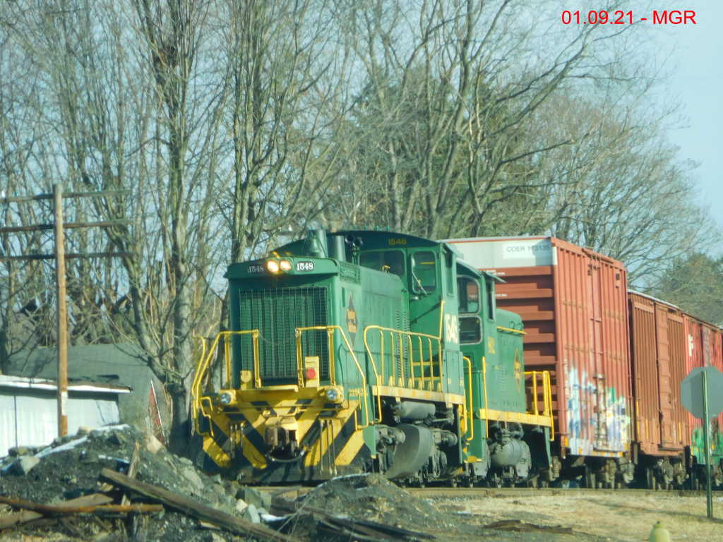 R&N Train Stopped By Stuck Truck