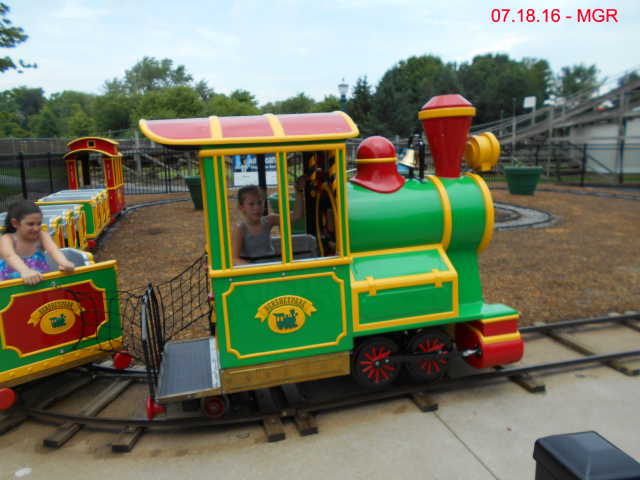 Hershey Park : Tiny Tracks