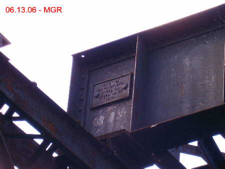 Builders Plate, Gauntlet