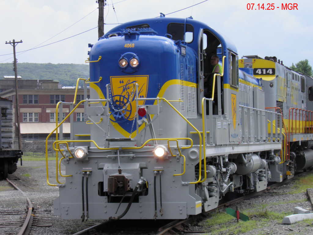 D&H RS and LV C40 at Steamtown