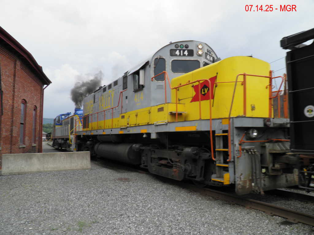 D&H RS and LV C40 at Steamtown