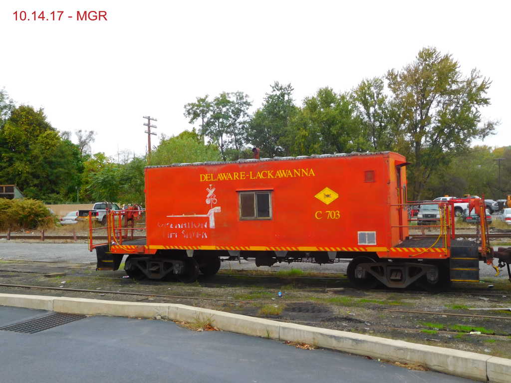 DL Transfer Caboose In South Scranton