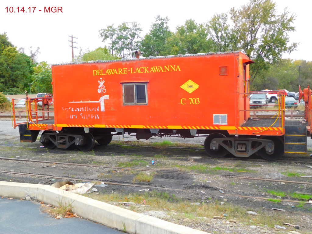 DL Transfer Caboose In South Scranton