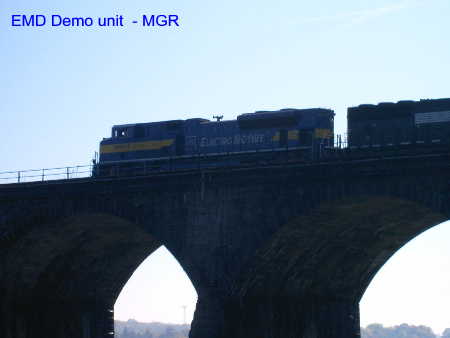 EMD Demo Unit, Rockville Bridge