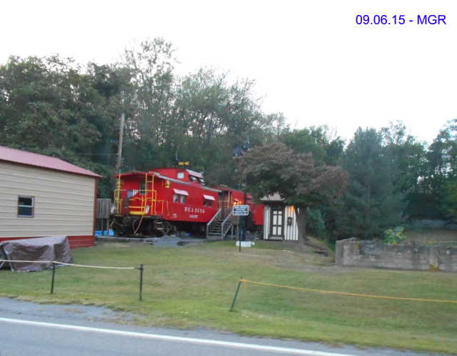 Cabooses Still at Lee, PA