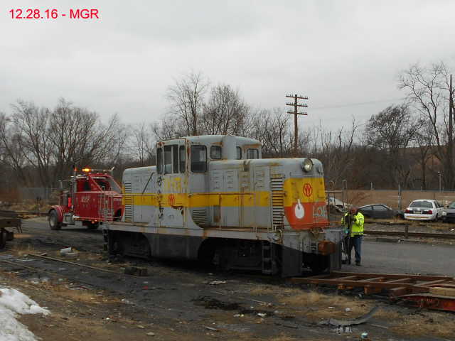 O&W #105 Arrives In Scranton Via Truck