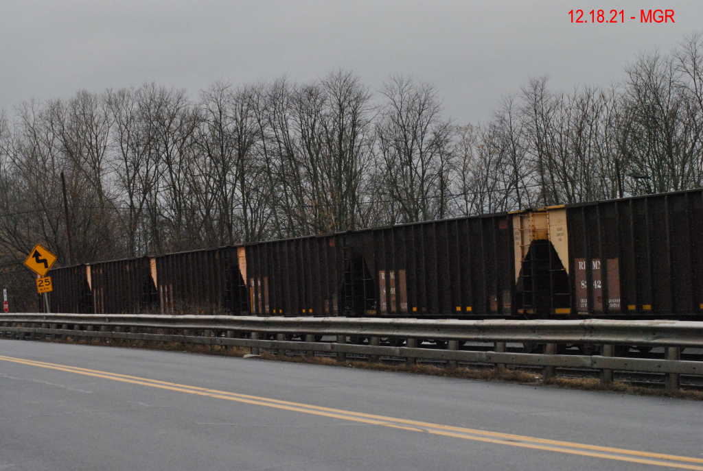 R&N Hoppers at Pittston Junction
