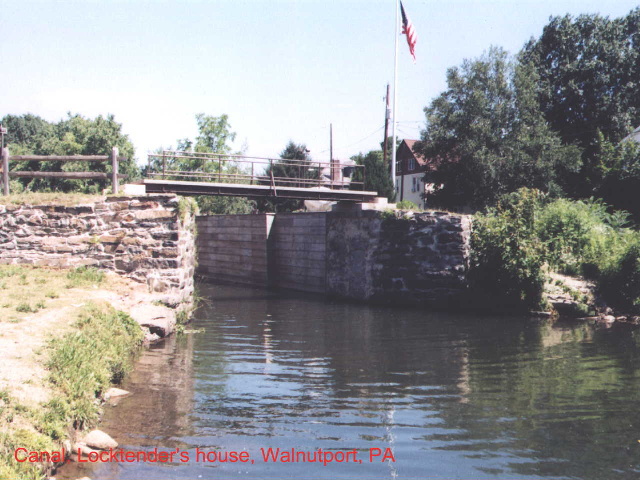 Canal at Walnutport, Lock, Locktenders House