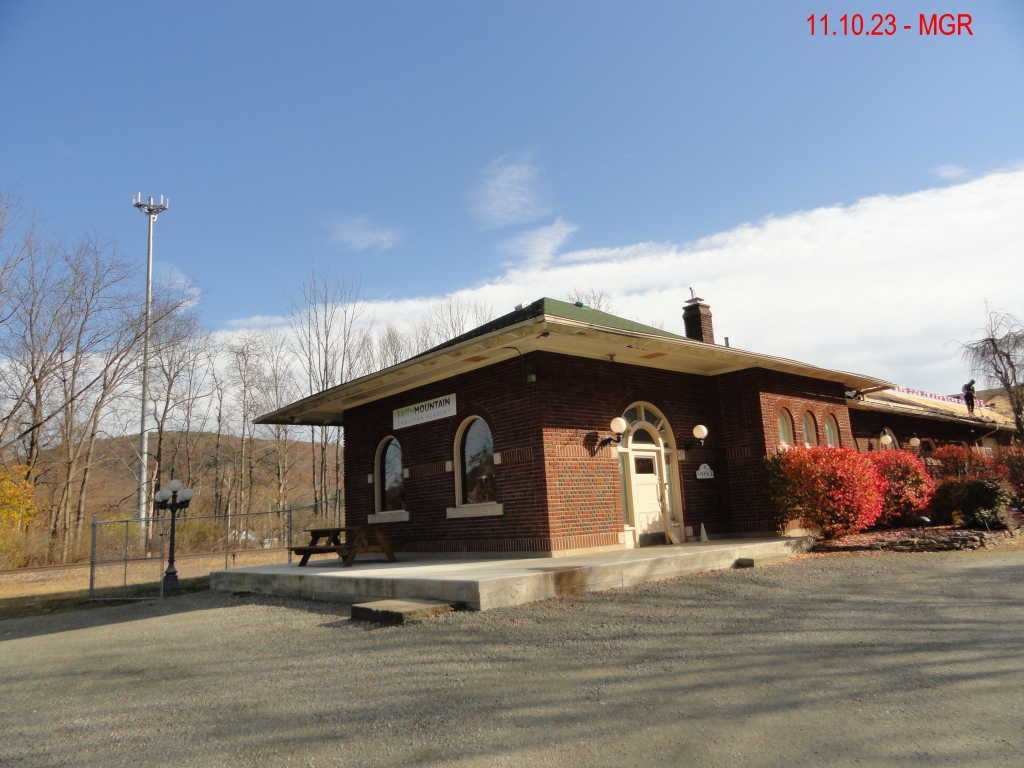 Former Halstead DL&W Station