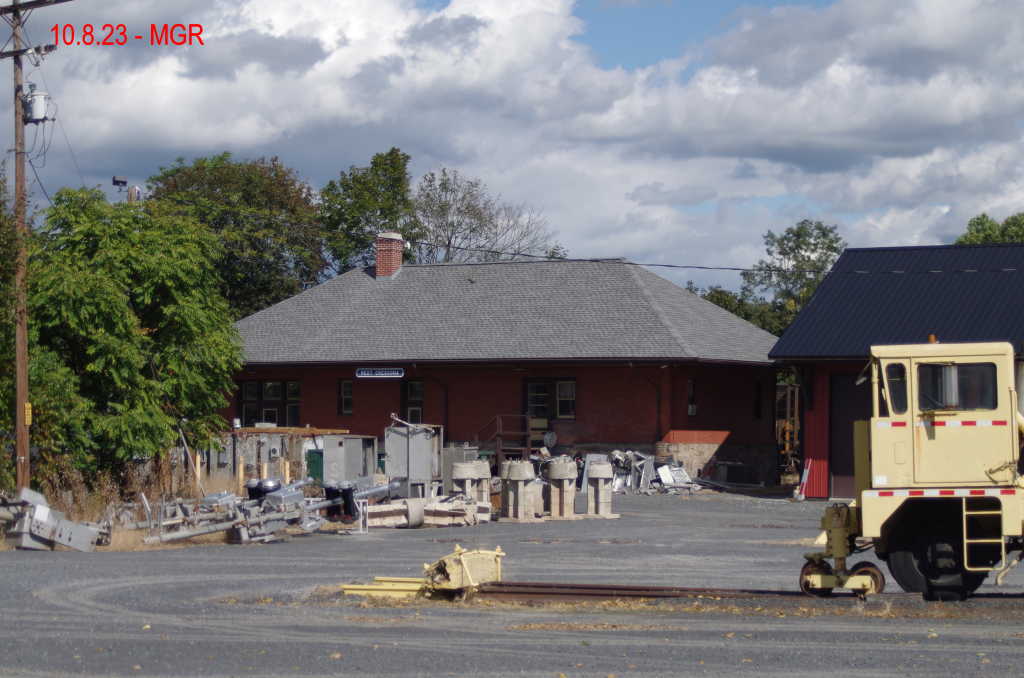 West Cressona Station, More