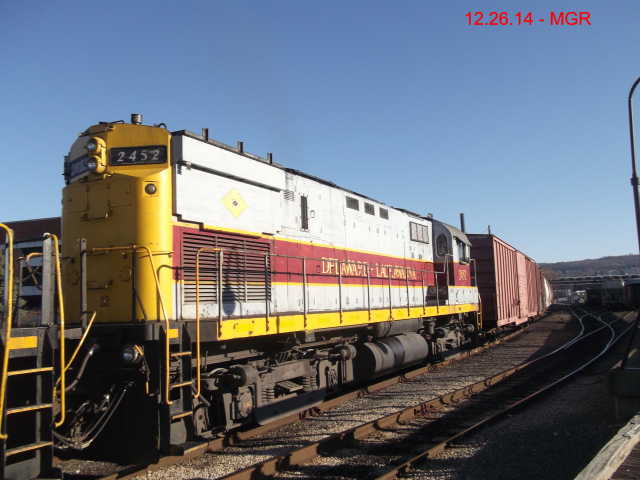 Sightings 12.26.14 /  D-L Switching At Steamtown