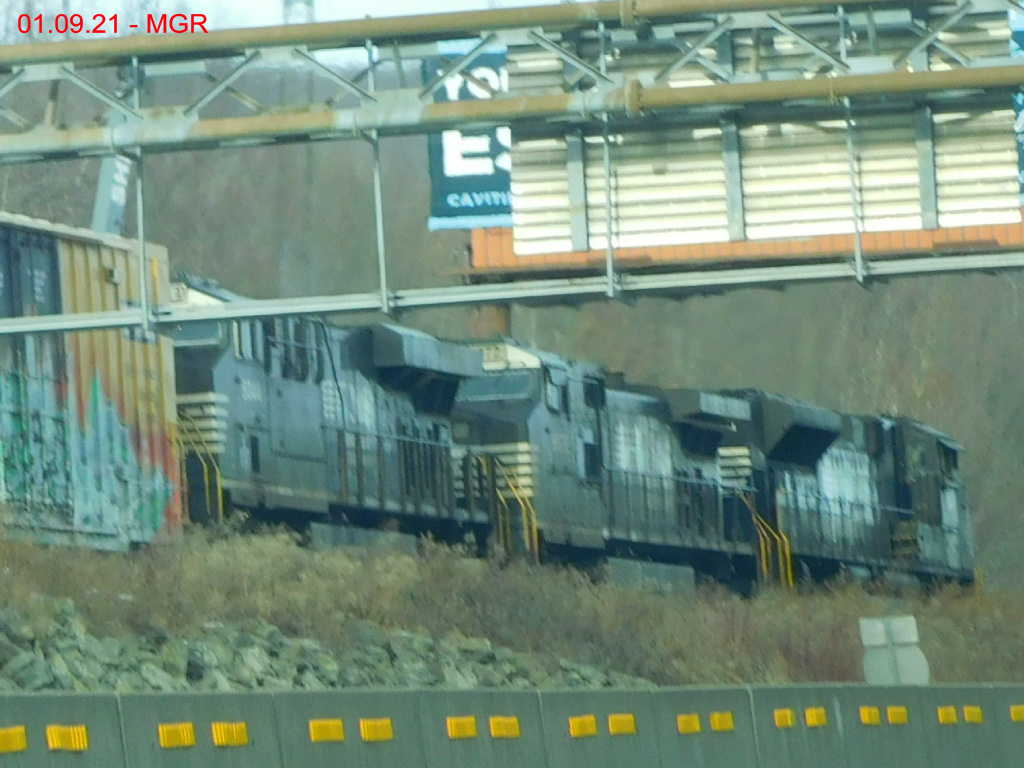 Sightings 01.09.21  /  Chasing Up The Scranton Expressway