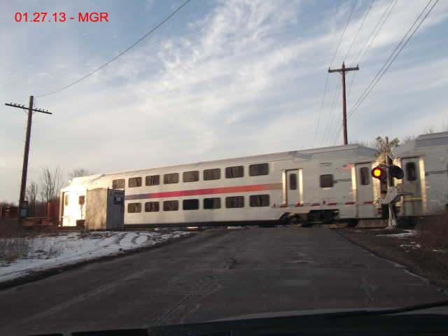 Sightings 01.27.13  /  Bilevel Cars at Hudson (going South)
