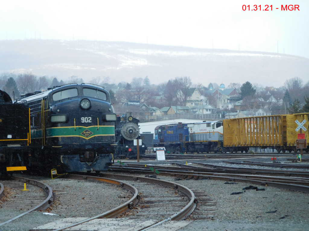 Sightings 01.30.21  / Equipment Around Steamtown