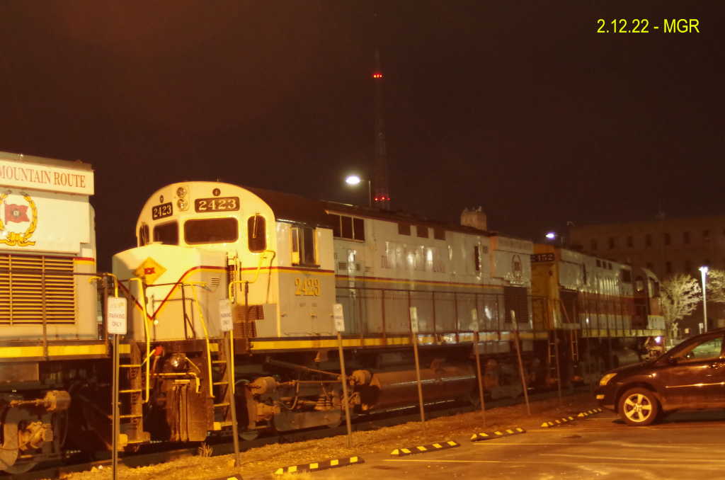 Sightings 02.12.22 / DL at Night, Testing K-50, Lens