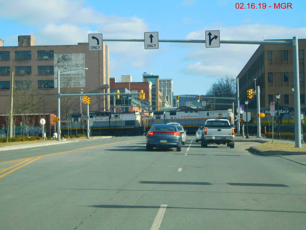 Sightings 02.16.19  /  DL Crosses Lackawanna Avenue in Scranton
