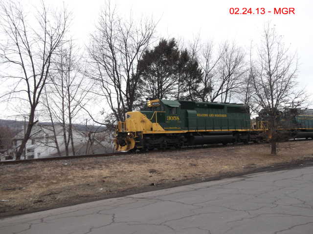 Sightings  02.24.13 / R&N Running Light at Duryea 