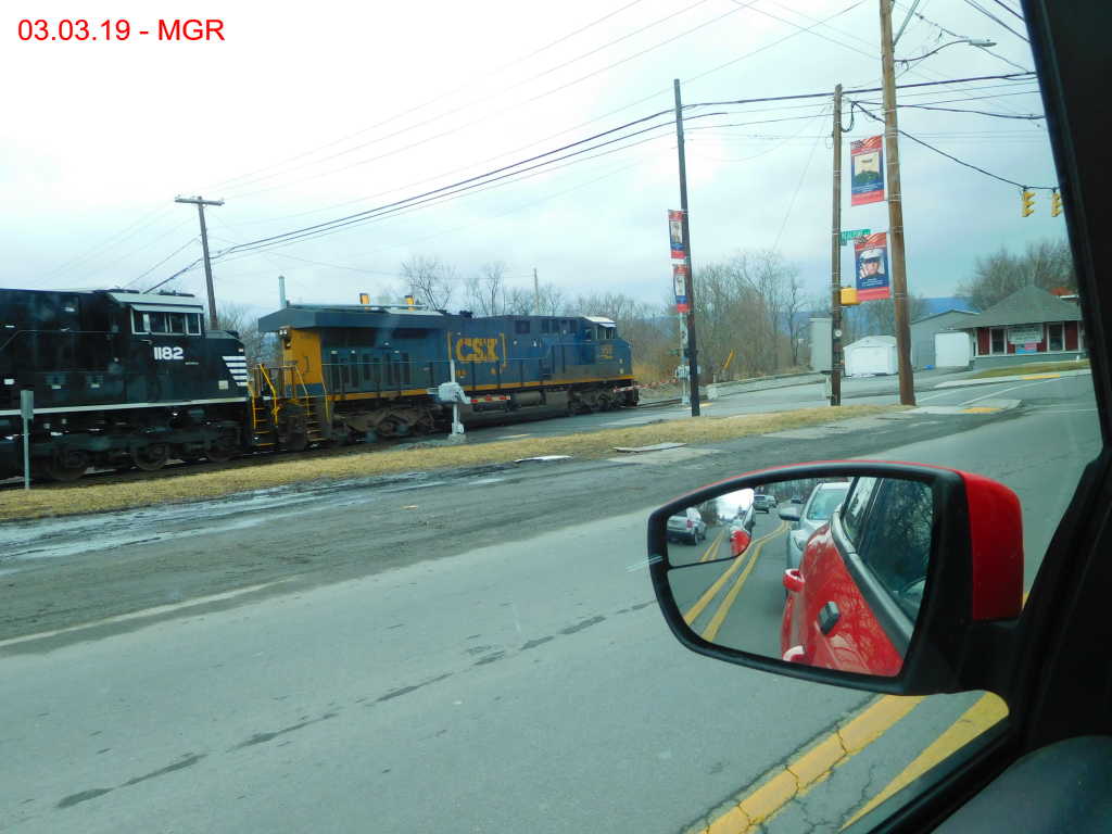 Sightings 03.03.19 / CSX On Light Power at Avoca