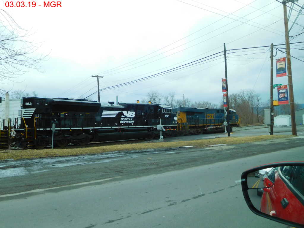 Sightings 03.03.19 / CSX On Light Power at Avoca