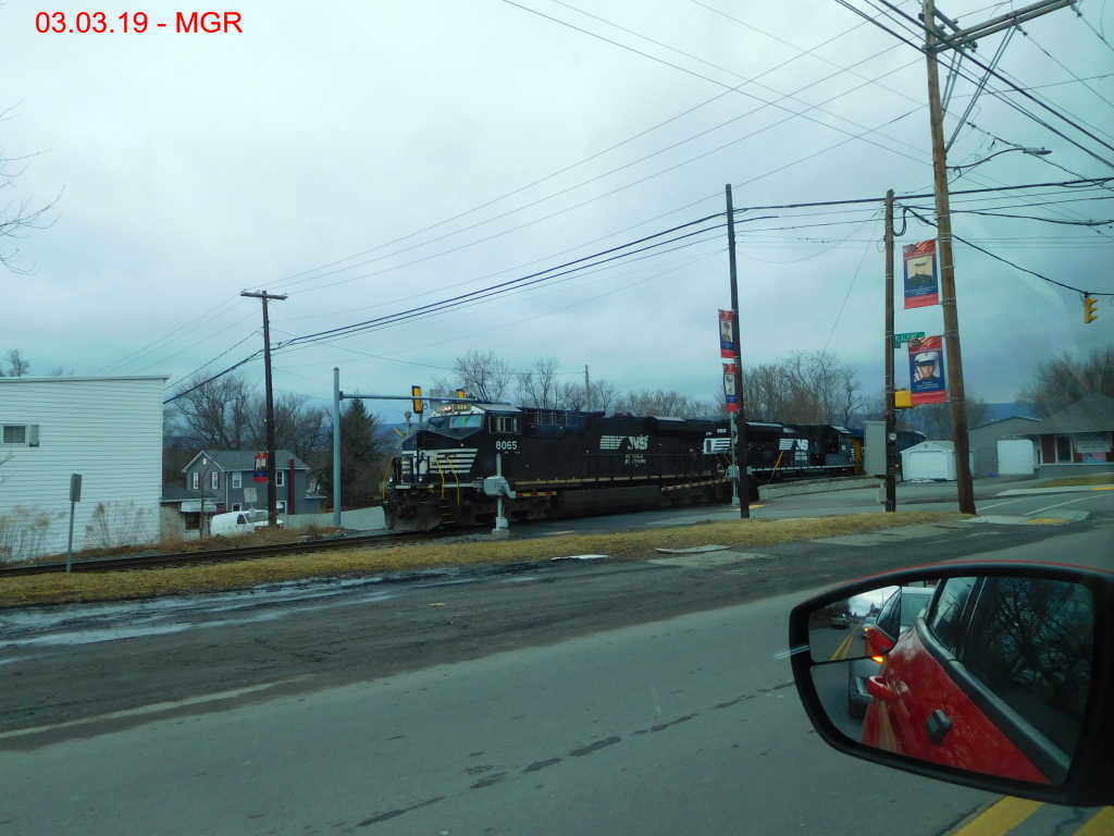 Sightings 03.03.19 / CSX On Light Power at Avoca