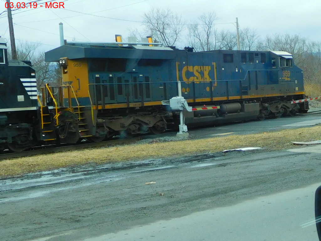 Sightings 03.03.19 / CSX On Light Power at Avoca