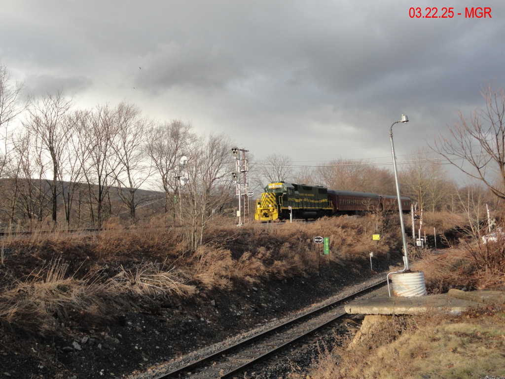 Sightings 03.22.25 / R&N Passenger Train Returning to Pittston