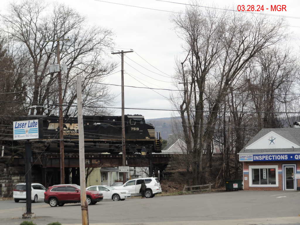 Sightings 03.28.24 / SB Junk Freight