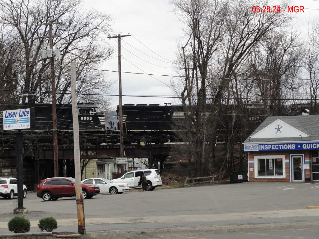 Sightings 03.28.24 / SB Junk Freight