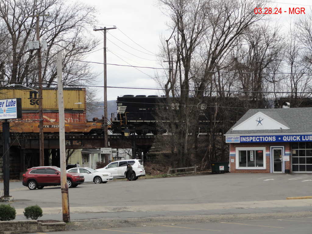 Sightings 03.28.24 / SB Junk Freight