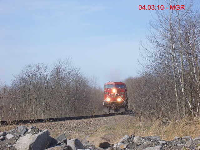 stg040310 / CP Stack Train at Hudson