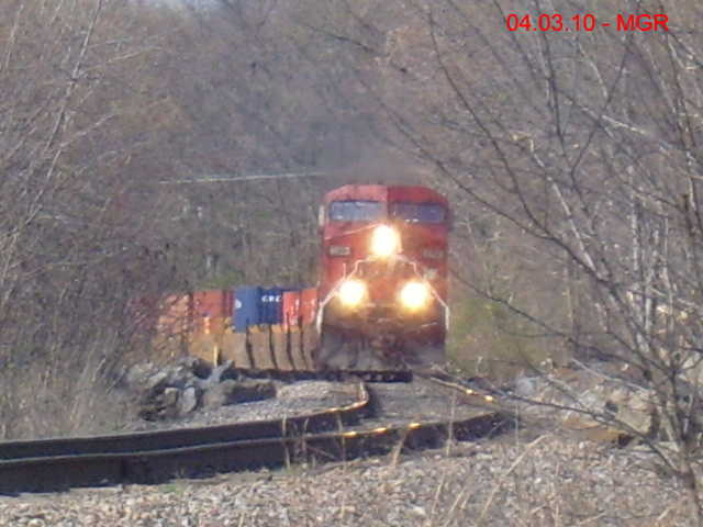 stg040310 / CP Stack Train at Hudson
