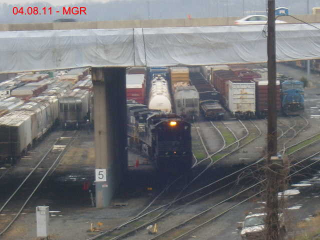 Sightings 04.08.11  /  Enola, Rockville Bridge and Environs