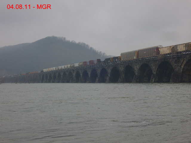 Sightings 04.08.11  /  Enola, Rockville Bridge and Environs