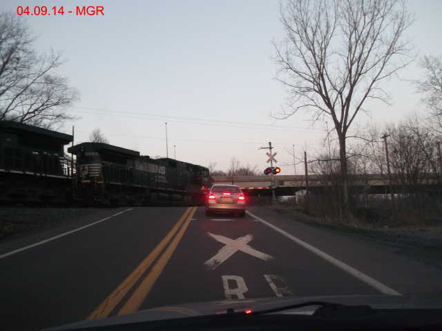 Sightings 04.09.14 / Train at Main Street Plains (Oakies)