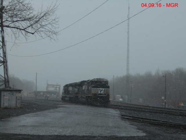 Sightings 04.09.16  /  NS Units At Taylor In Snow Squal